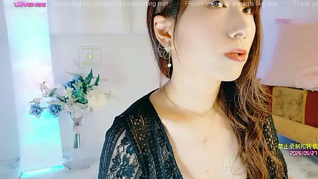 _secret___y_ Adlı Modelin Canlı XXX Sohbeti