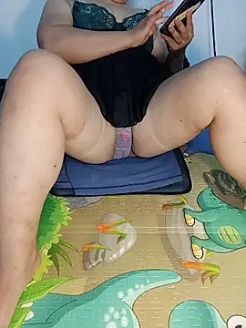 Zuzu-Asia's Live XXX Chat