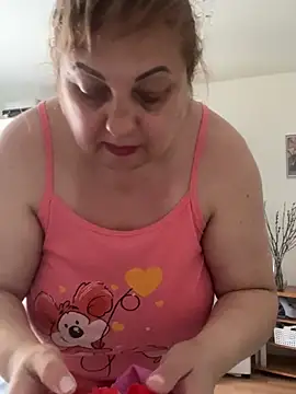 LanaSoftt élő XXX-chatje
