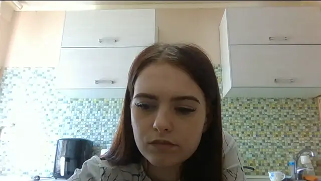 KikiAmino élő XXX-chatje