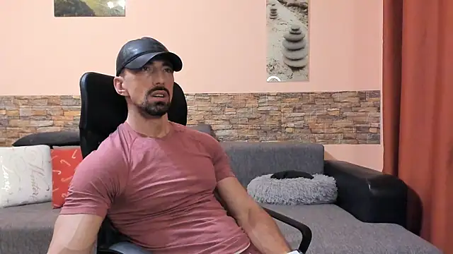 HotHunkTrainer Live XXX-chat