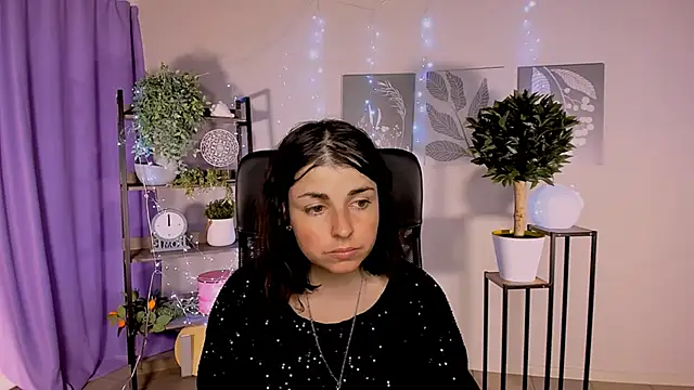 MartaEdams' Live XXX Chat