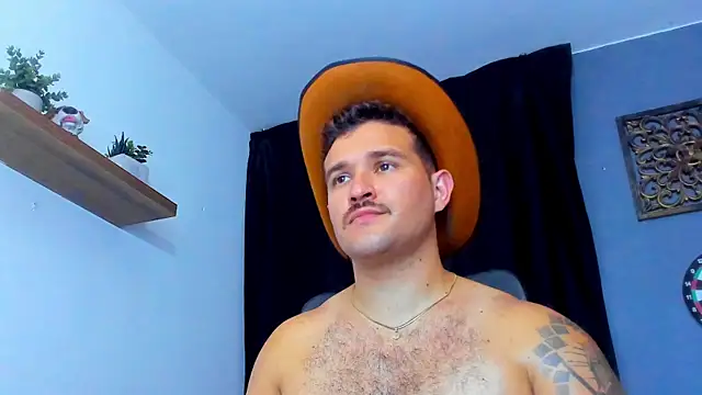 AndrewDiaz Adlı Modelin Web Kamerası Şovu