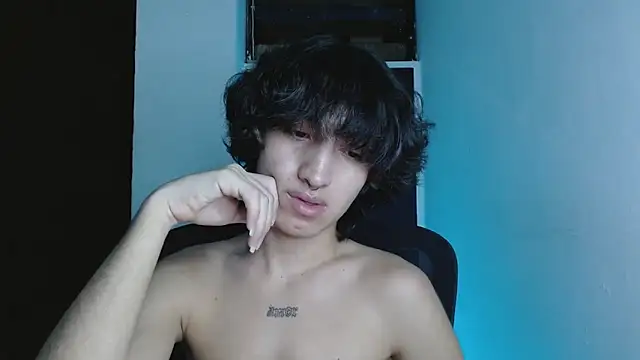 Živý XXX chat littlextreme