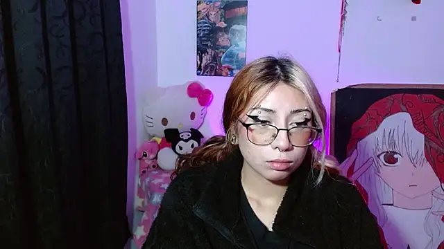 kittymiauu444's Live XXX Chat