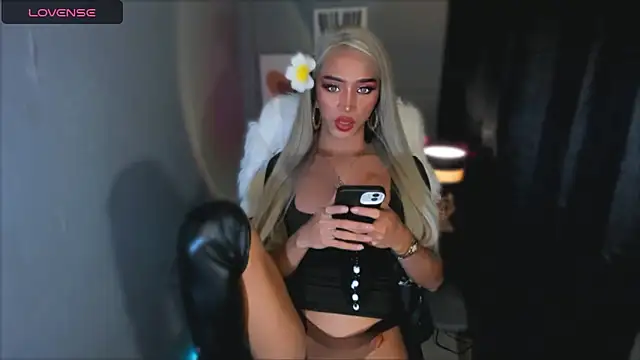 Webkamerová show xUrGoddess_JheySluttyx