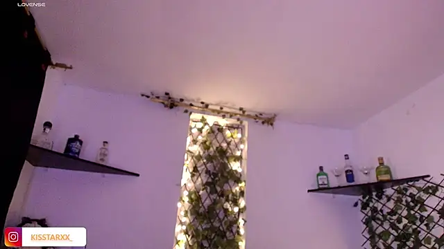 kisstarxxx 现场XXX聊天