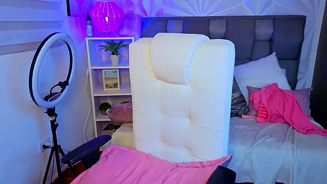 Živý XXX chat Pixxiie_