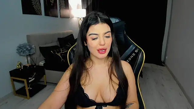 AlluringAriel's Live XXX Chat