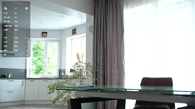 Vika54784 Adlı Modelin Web Kamerası Şovu