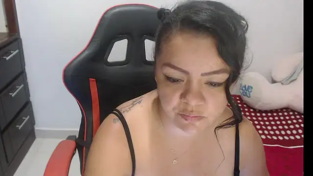 Pokój czatu na żywo – emily_sexxx