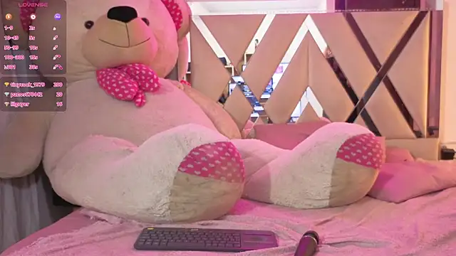 saaya_tay Chat XXX in diretta