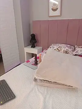 XXX chat uživo modela NatyBliss_gh