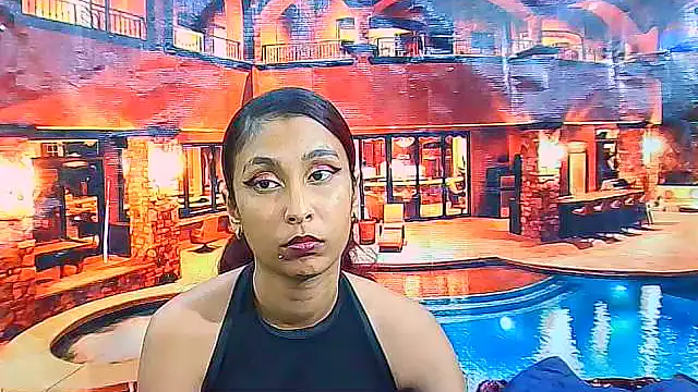 IndianSexyButt live XXX chat
