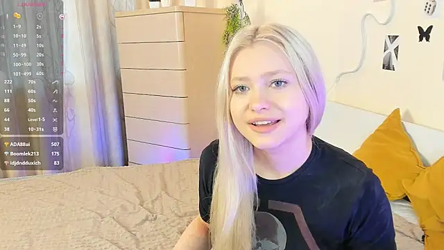 MidnightPoise's Live XXX Chat