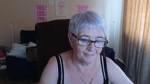 Chatroom XXX en direct de Sandra_Snowflake