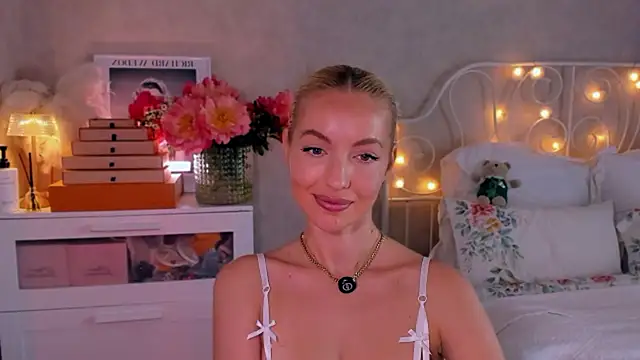 aestetick Live XXX Chat