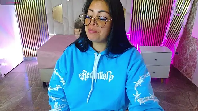 Czat XXX na żywo – martinna_tay