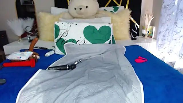 NaughtyMilf_Lilly Live XXX-Chat