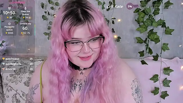 _CandyM1lky_'s Live XXX Chat