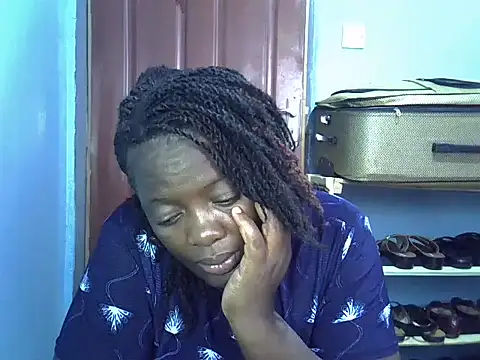 Ebonyceline élő XXX-chatje