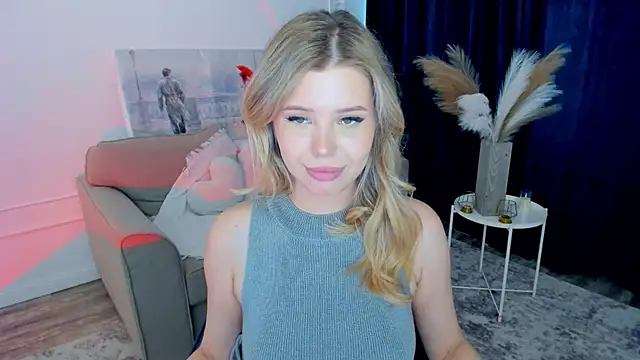 FollowLovee's Live XXX Chat