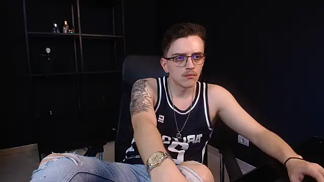 FelixStarkk webkamerás műsora