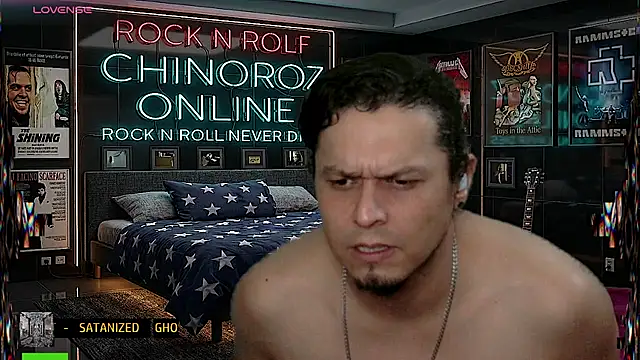 chino_roz Chat XXX in diretta