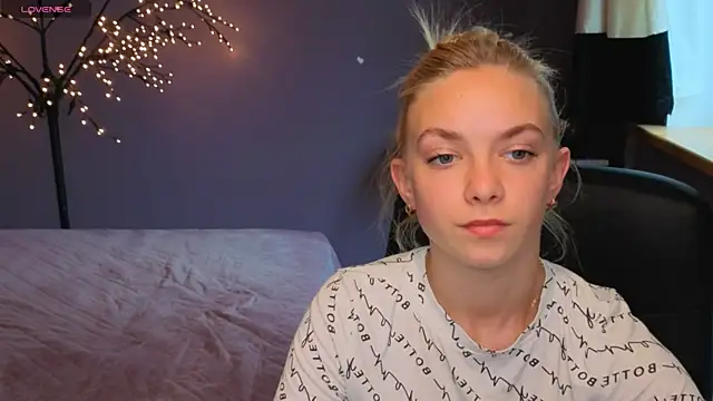 SonnySofia webkamerás műsora