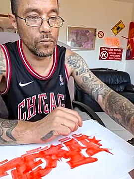 แชท XXX สดของ Mr_Graffitimile