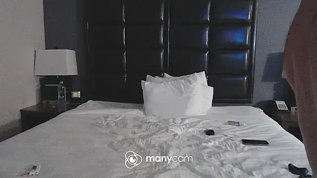 NWBuilt Pertunjukan Webcam