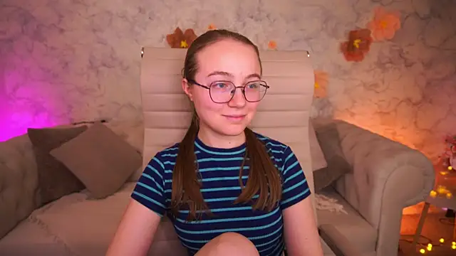 Chat +18 de ArrinaWairr ao vivo