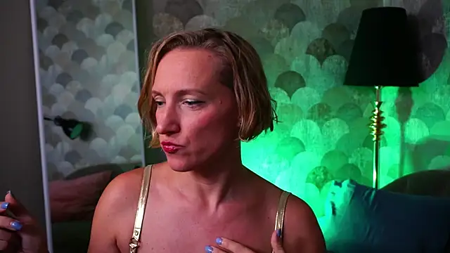 Pokój czatu na żywo – UmaTruewoman