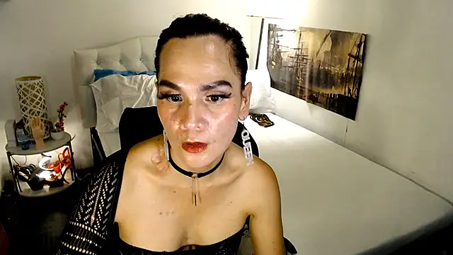 NinaDOM4CUM 在線直播表演