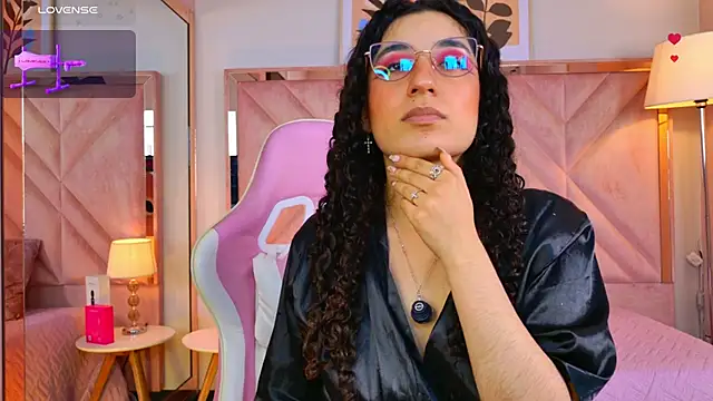 DemiJones_ Chat XXX in diretta
