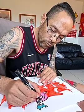 Czat XXX na żywo – Mr_Graffitimile