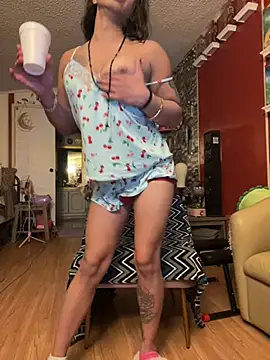 Онлайн чат XXX TranSexualJade95