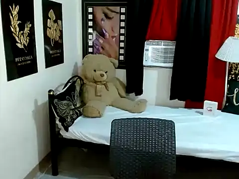 Chat XXX ao vivo de UrhotGoddess