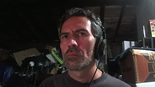 Chat +18 de Anarchy_Burger ao vivo