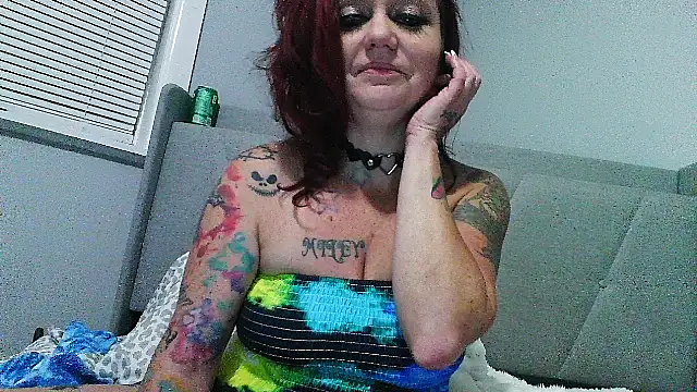 DangerousApple43's Live XXX Chat