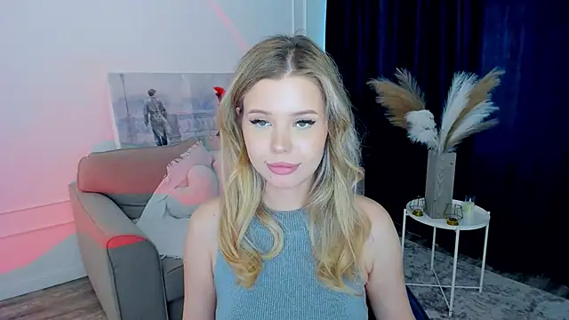 FollowLovee élő XXX-chatje