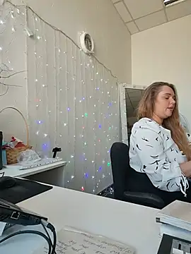 دردشة Juicy_PeachLux الجنسية المباشرة