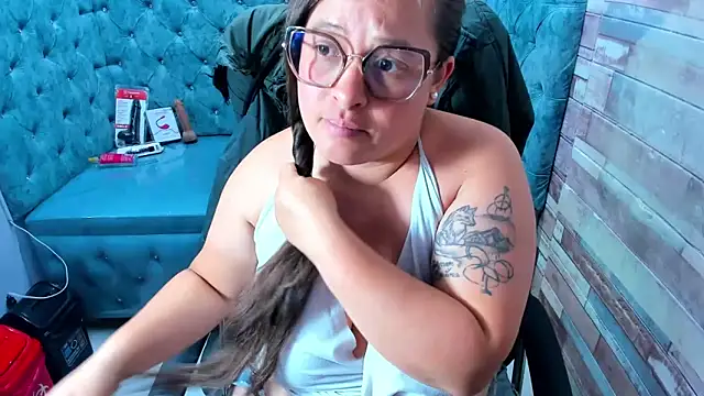 Chat XXX en directo de Sarah_Boobs_