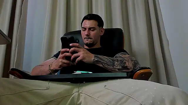 Chat XXX en directo de ClintMasters