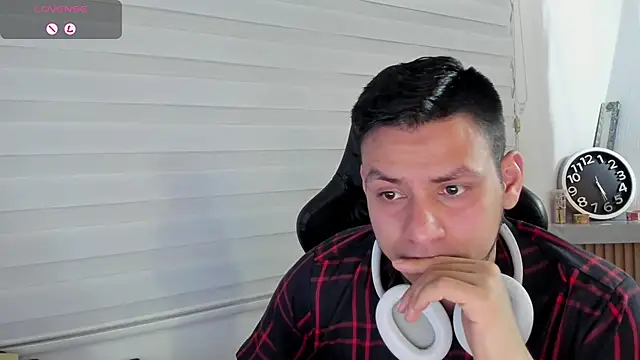 Rick_Adams 现场XXX聊天