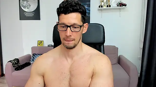 BrutusK08 Webcam show