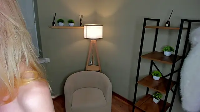 PlushyMood's Live XXX Chat