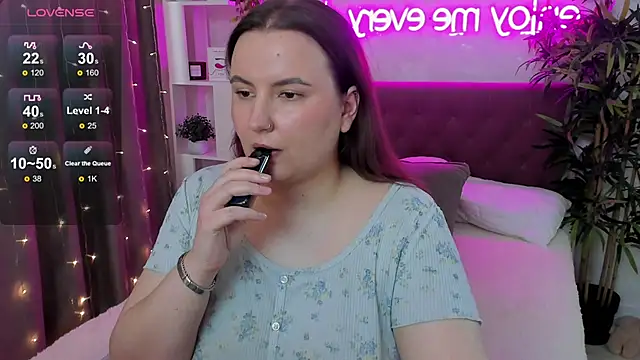 Živý XXX chat FeralPeach