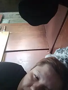 Tina_Mirabella Adlı Modelin Canlı Sohbet Odası