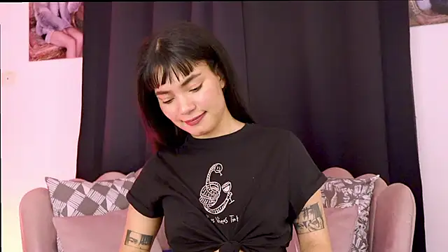 Dakotacollis' Live Chat Room